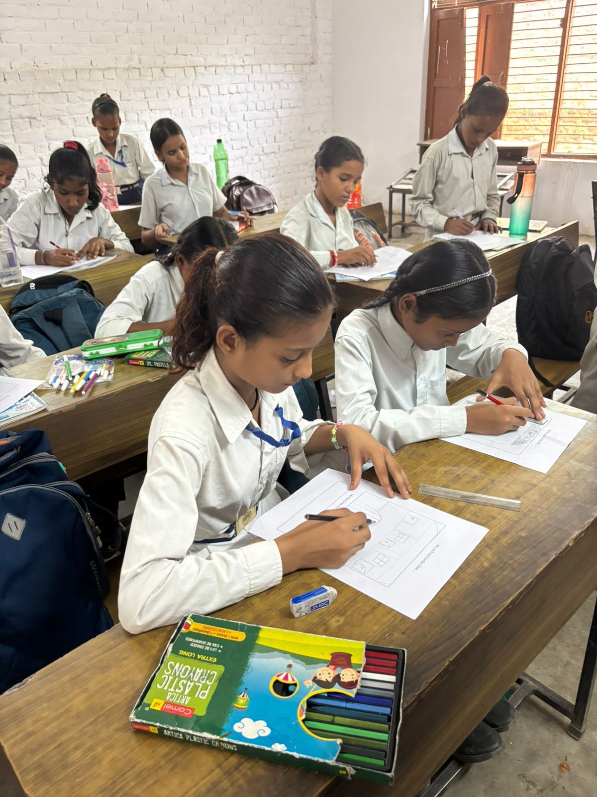 students coloring together
